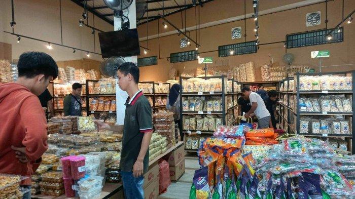 Warung Kopi di Jalan Ir Juanda: Saingan Rival Saat Citimall Datang